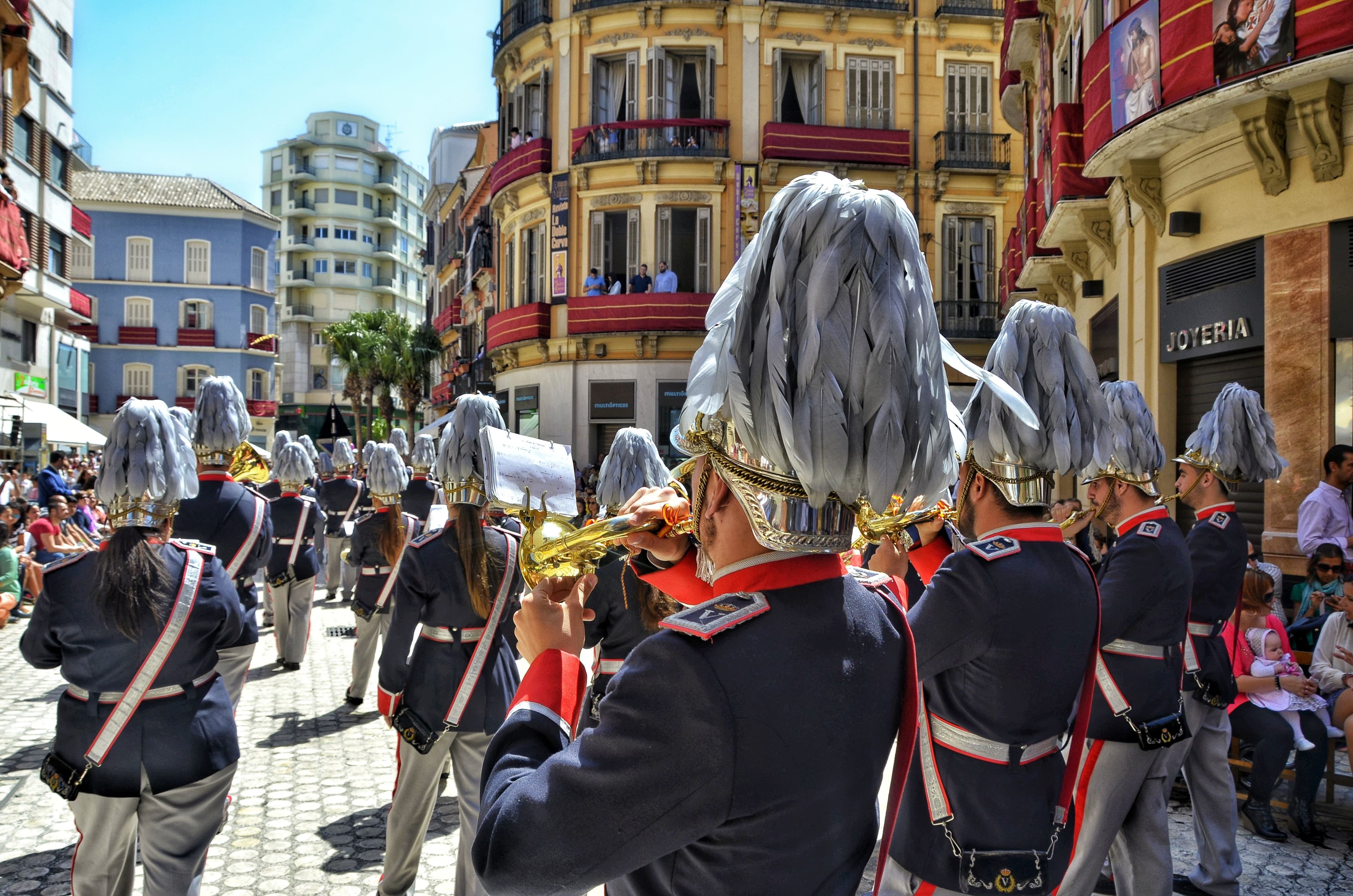 Surviving Feria de Málaga Without Losing Your Fitness